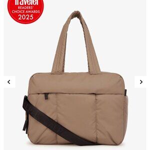 BRAND NEW Luka Duffel in chocolate